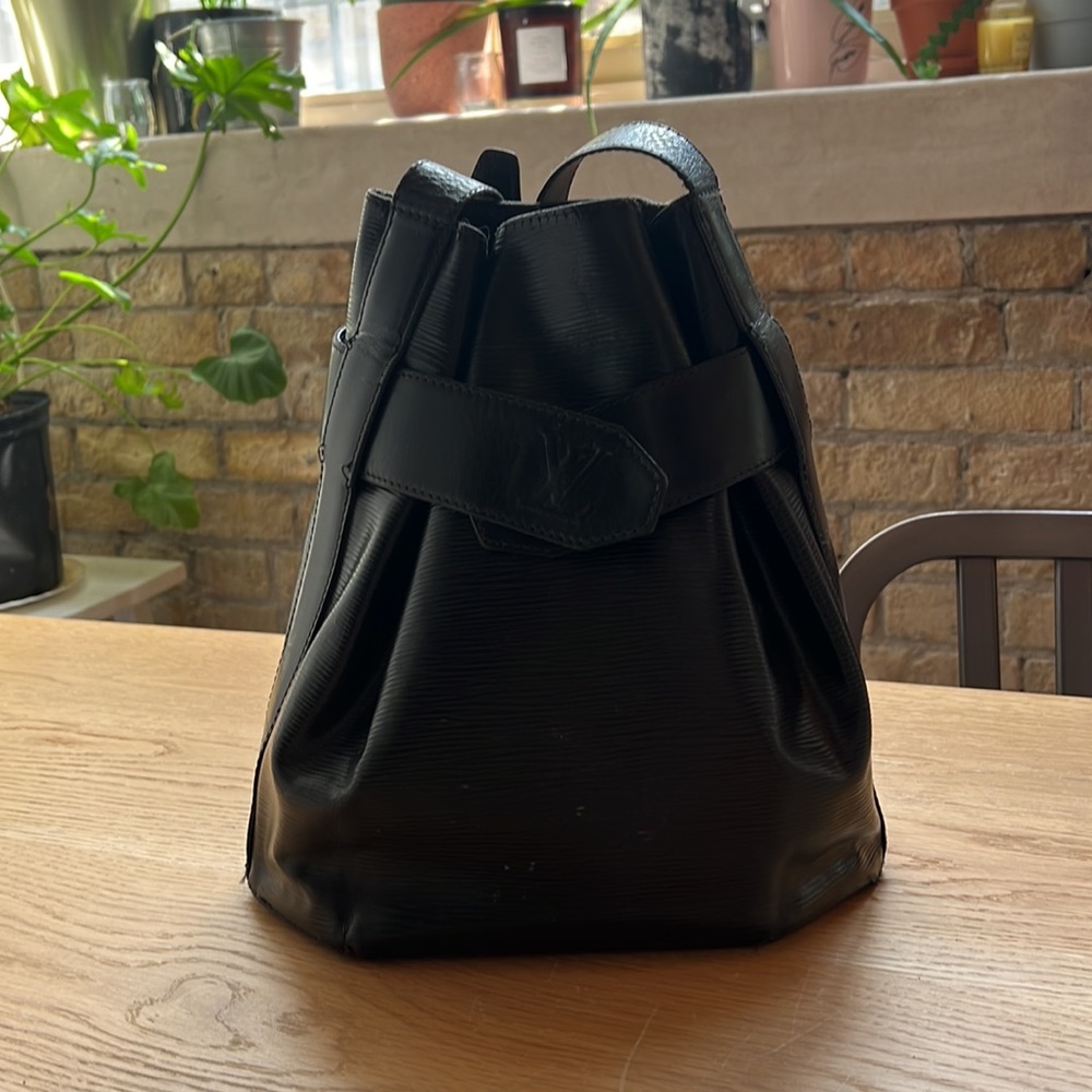 Louis Vuitton - Black Epi Sac de Paule PM Bag
